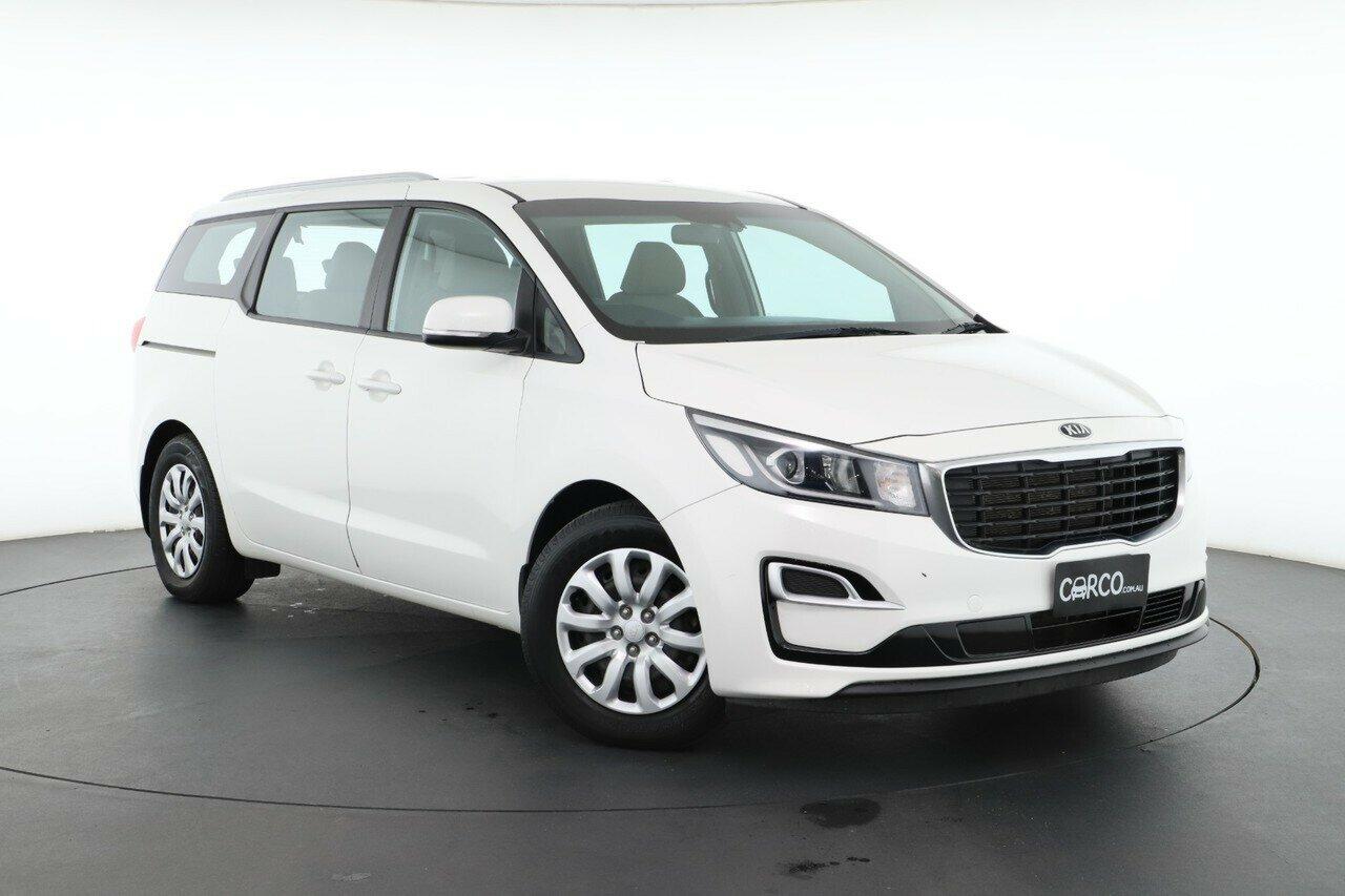 Kia Carnival image 1