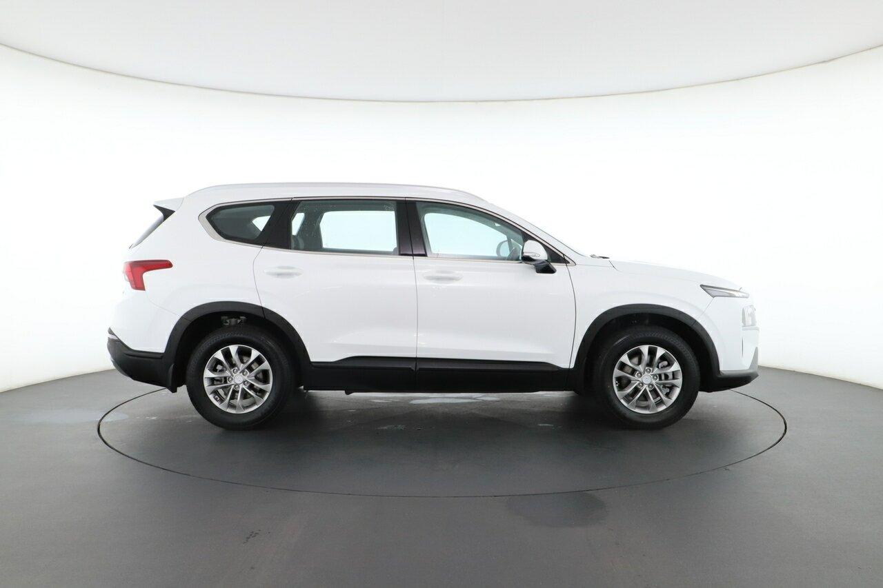 Hyundai Santa Fe image 2
