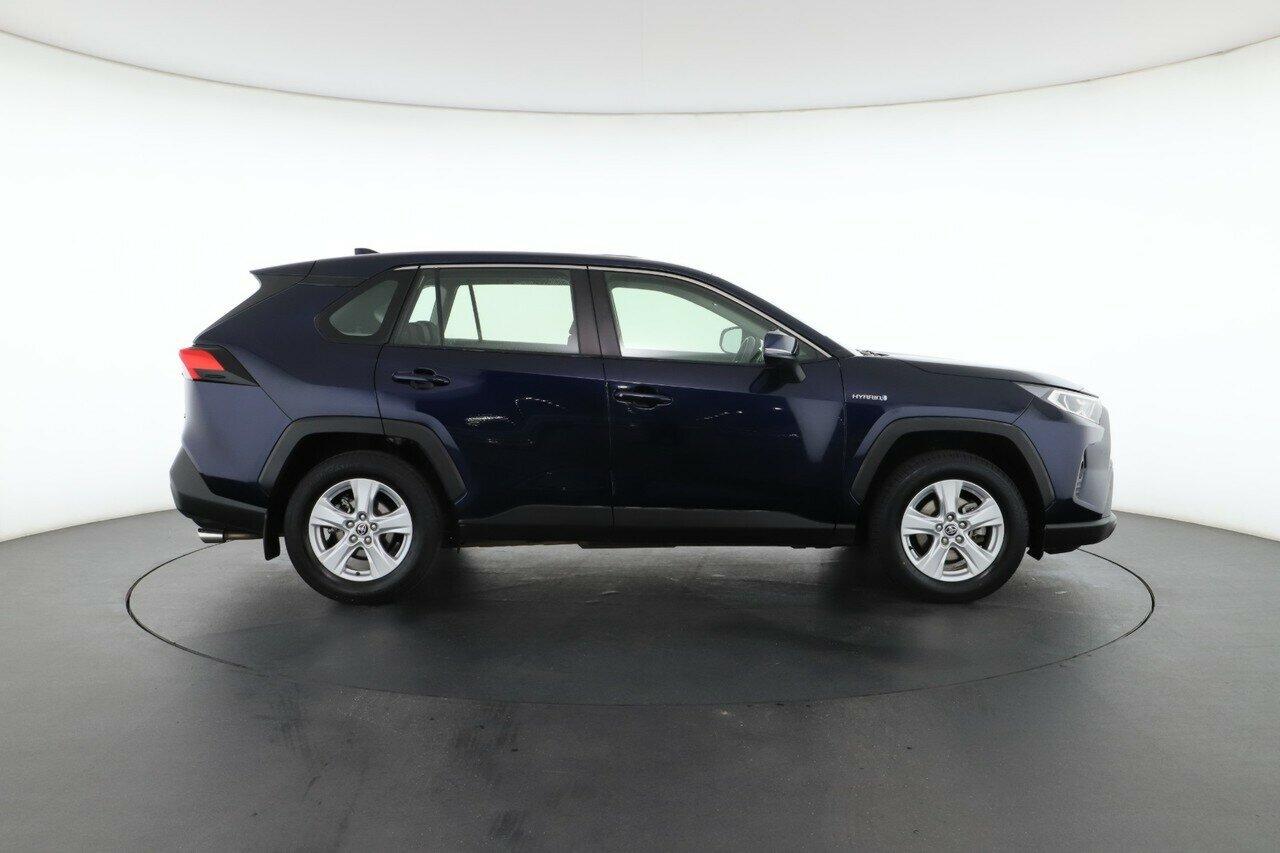 Toyota Rav4 image 3