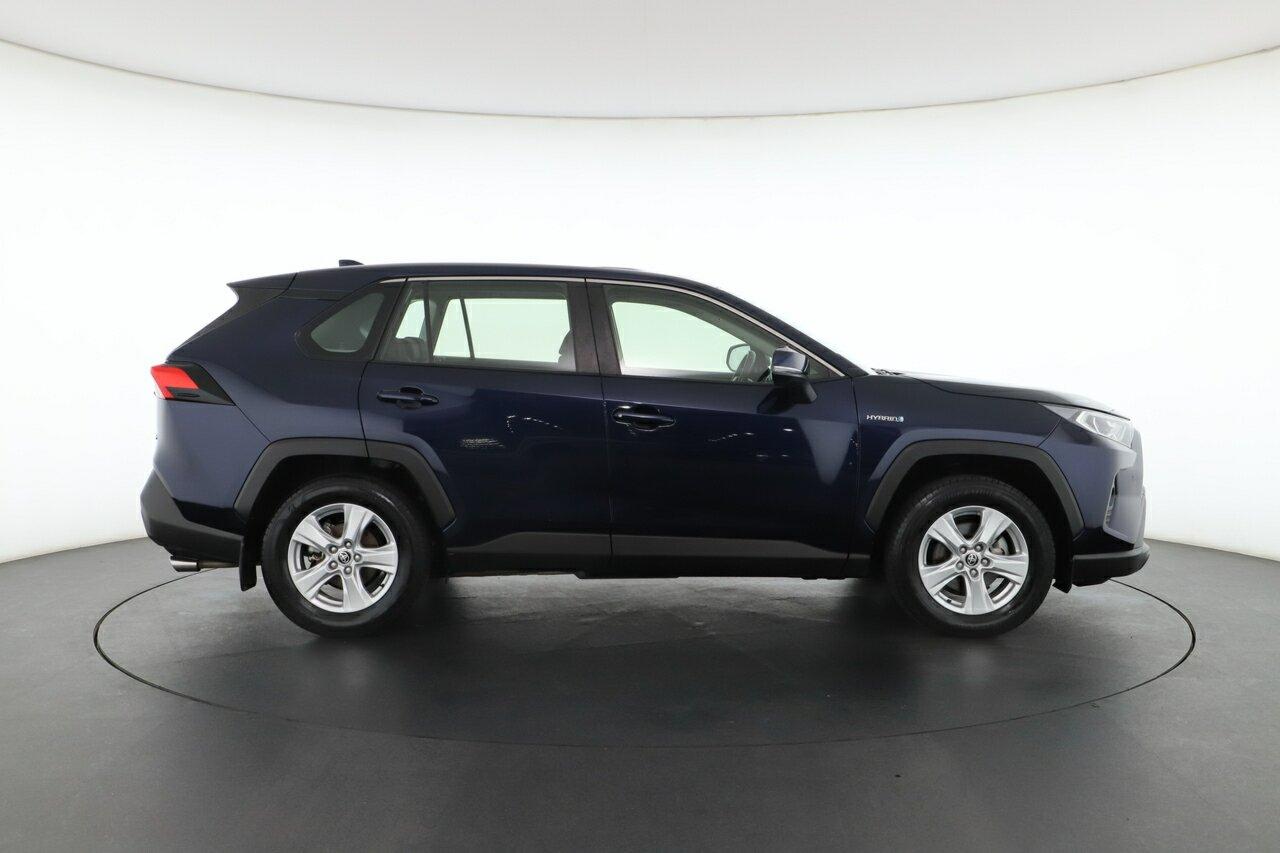 Toyota Rav4 image 3
