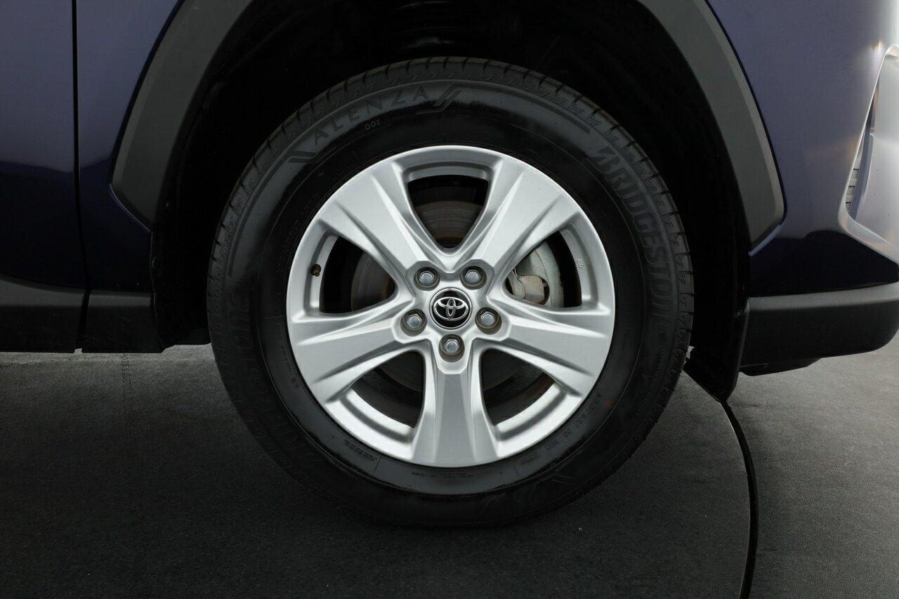 Toyota Rav4 image 4