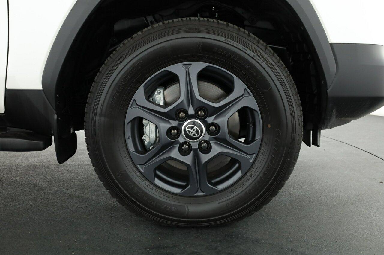 Toyota Landcruiser image 4