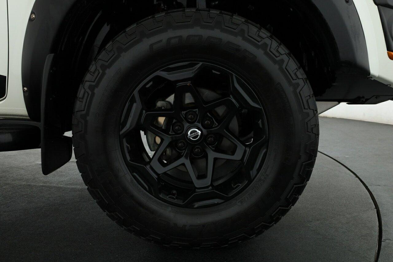 Nissan Navara image 4