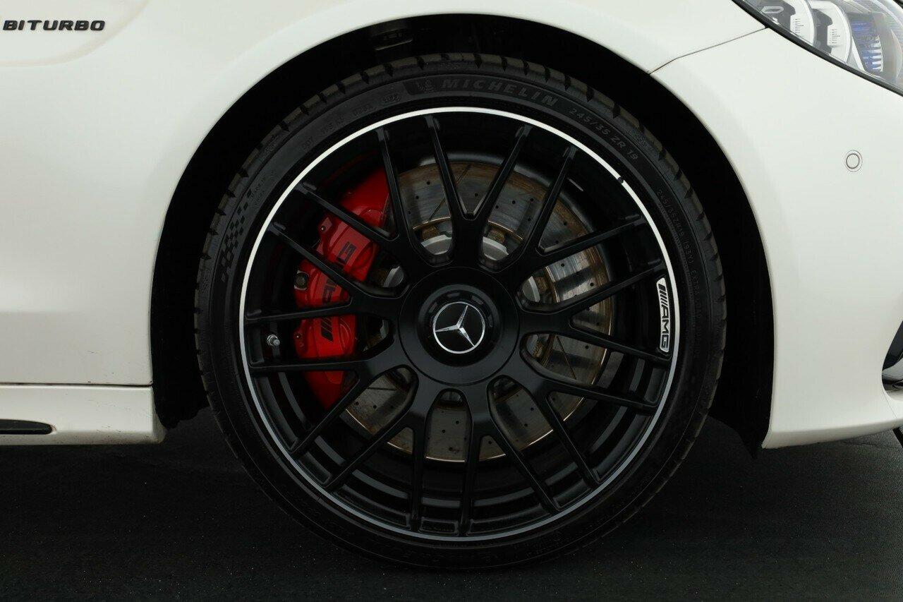 Mercedes Benz C-class image 4