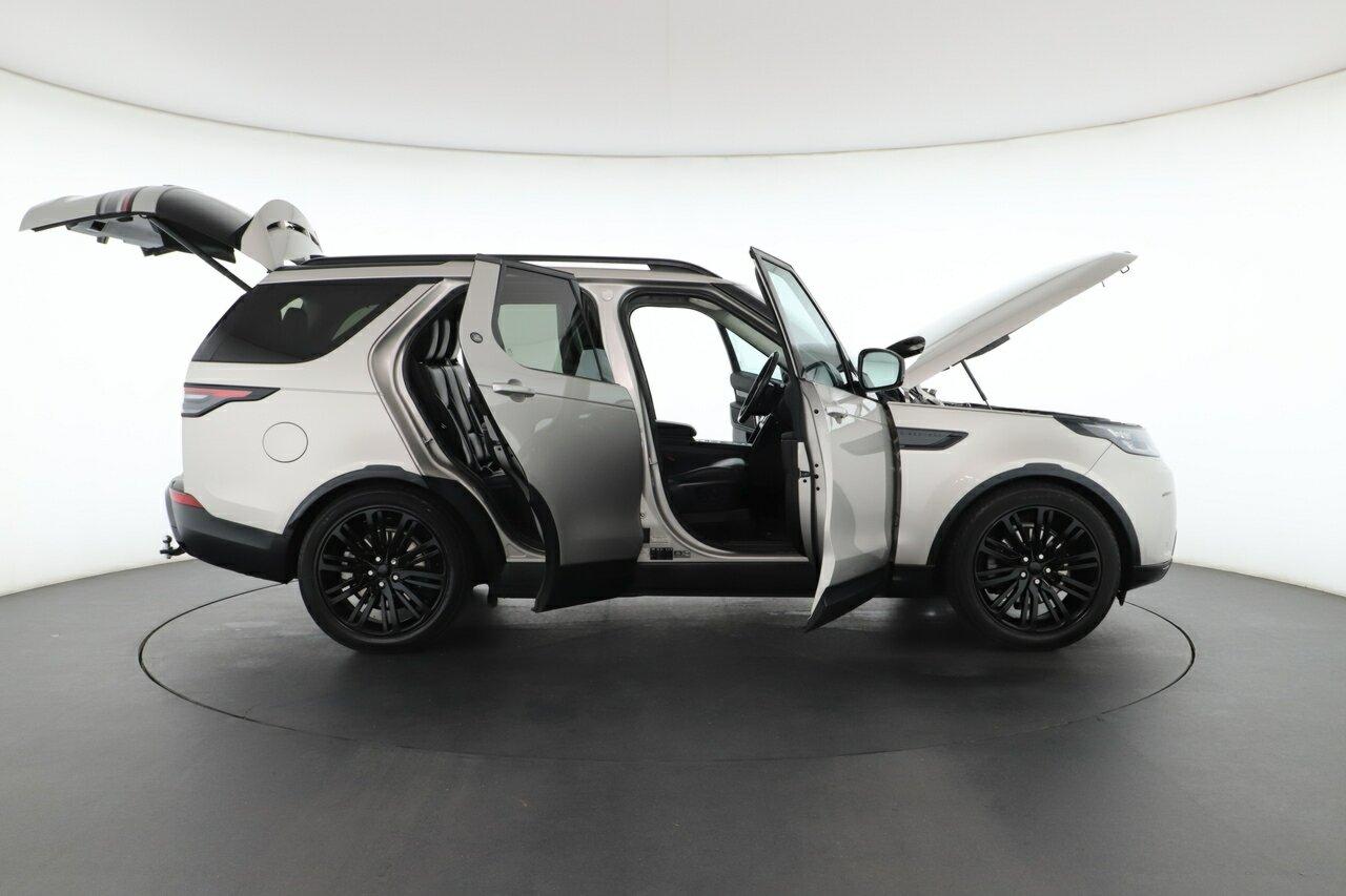 Land Rover Discovery image 3