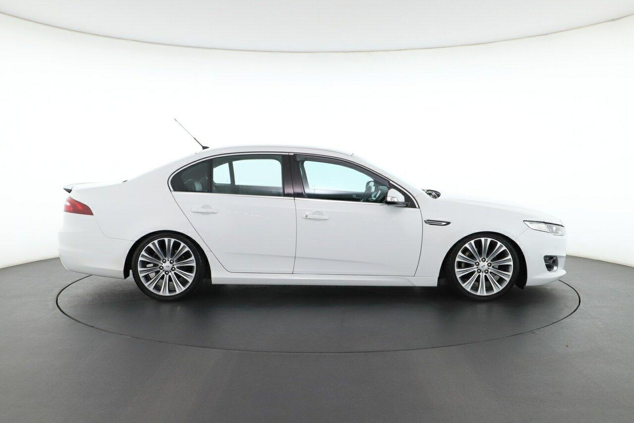 Ford Falcon image 2
