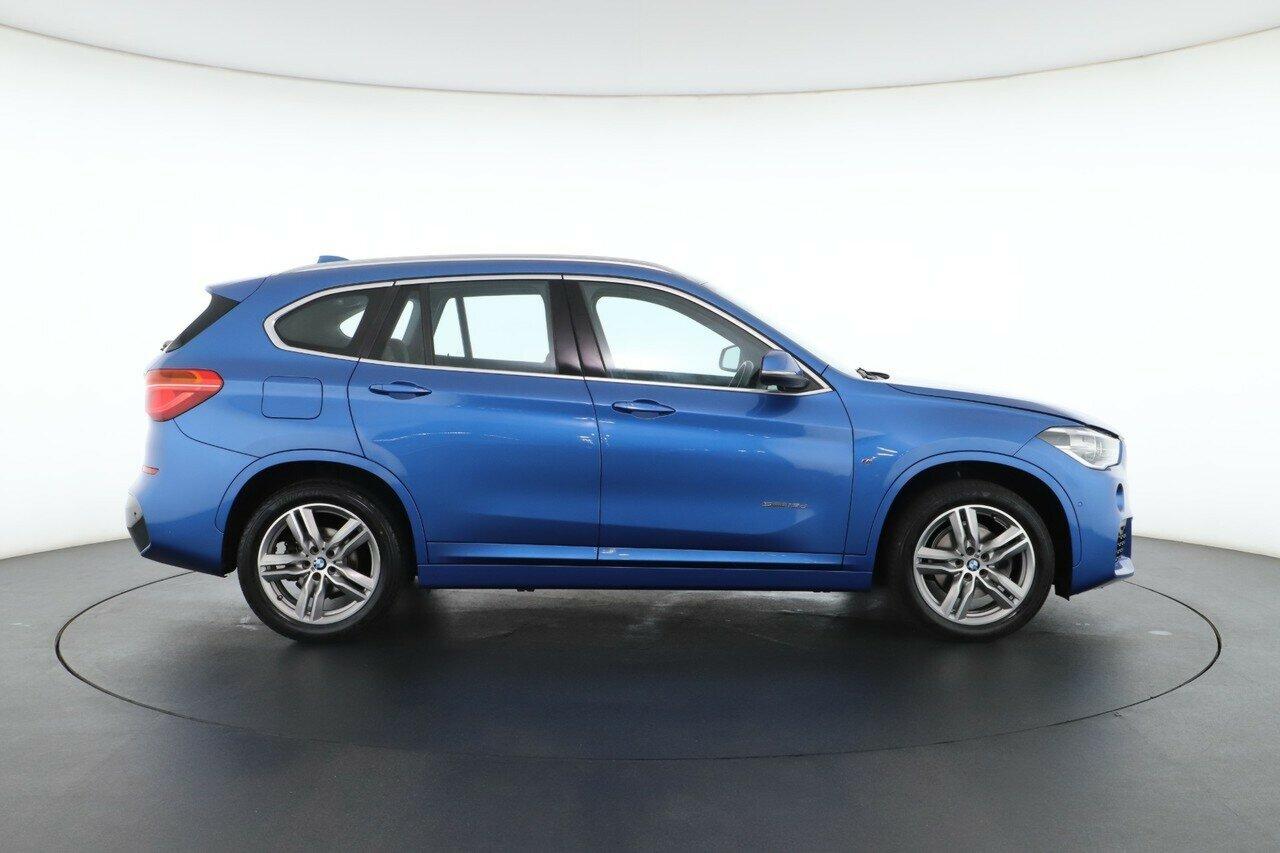 BMW X1 image 2