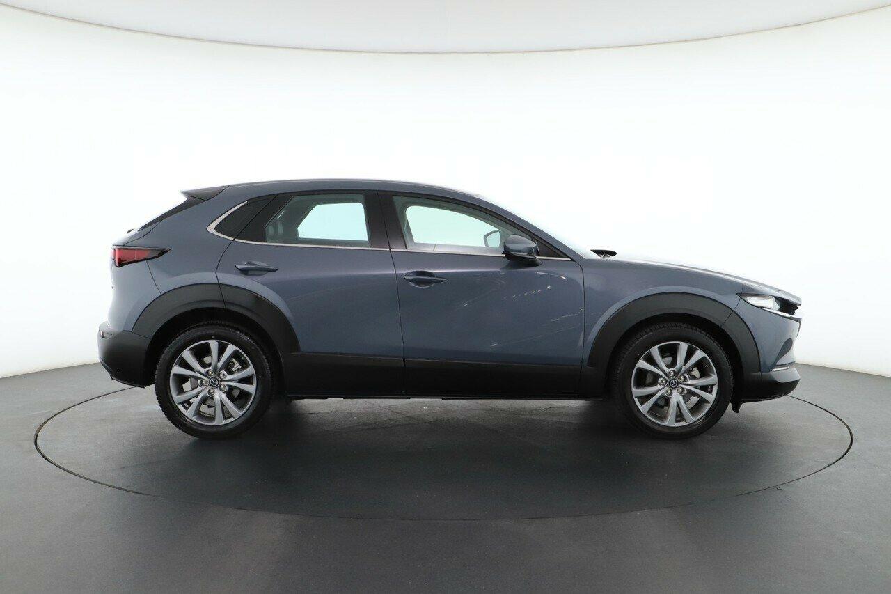 Mazda Cx-30 image 3