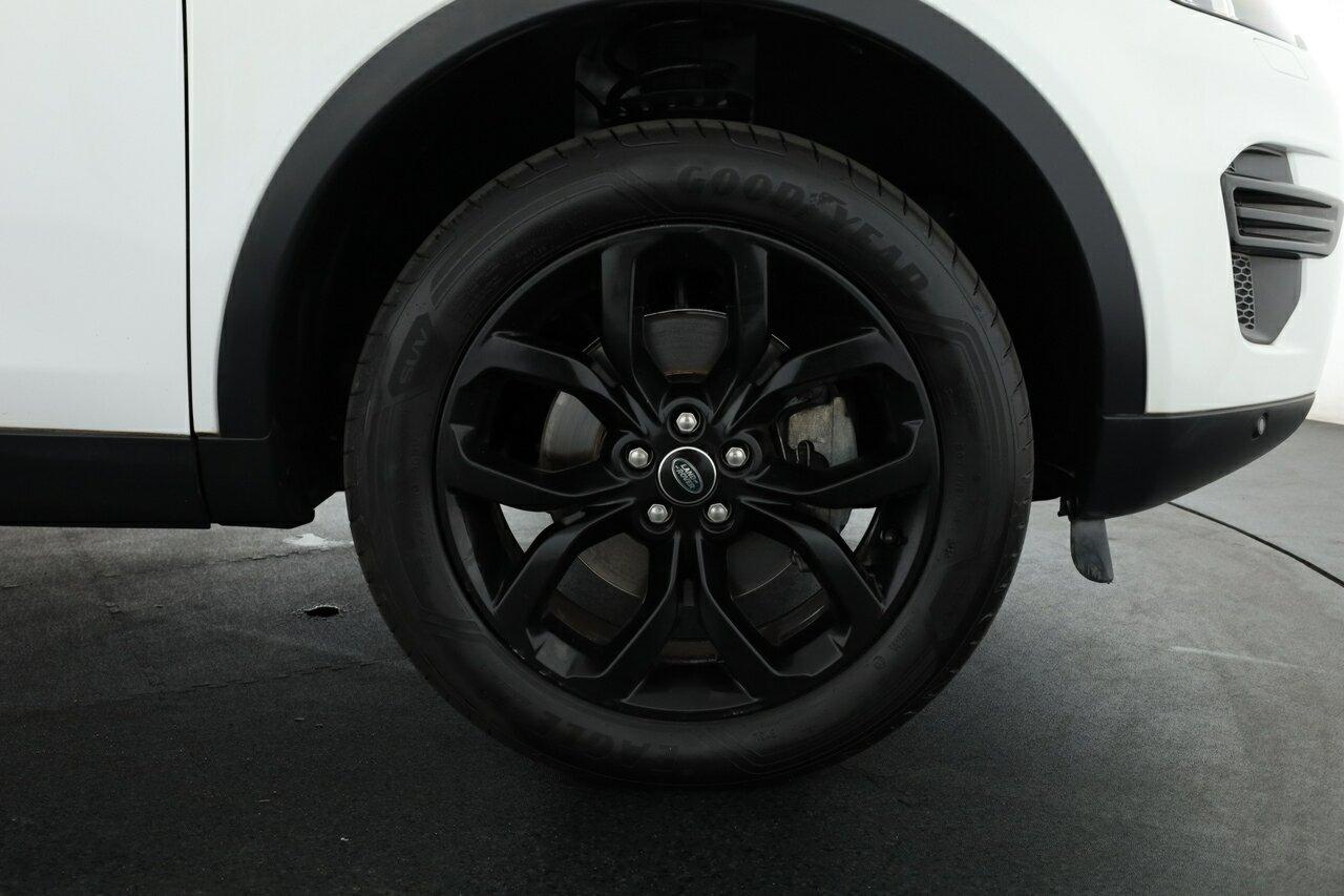 Land Rover Discovery Sport image 4