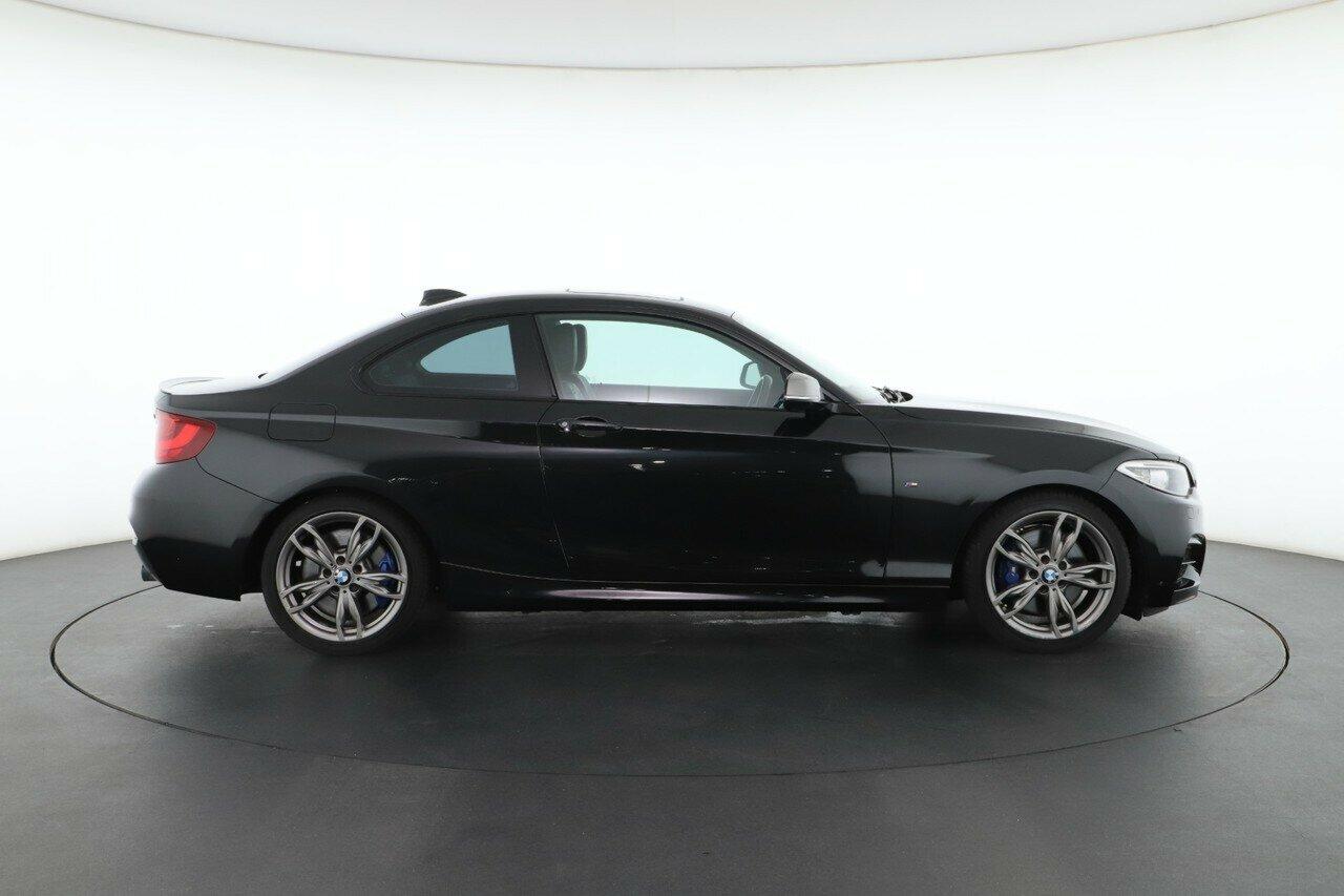 BMW 2 Series image 2