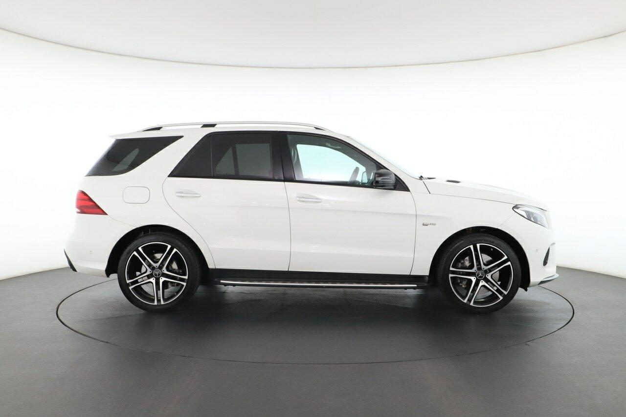 Mercedes Benz Gle-class image 3