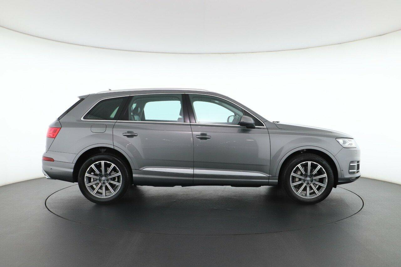 Audi Q7 image 2