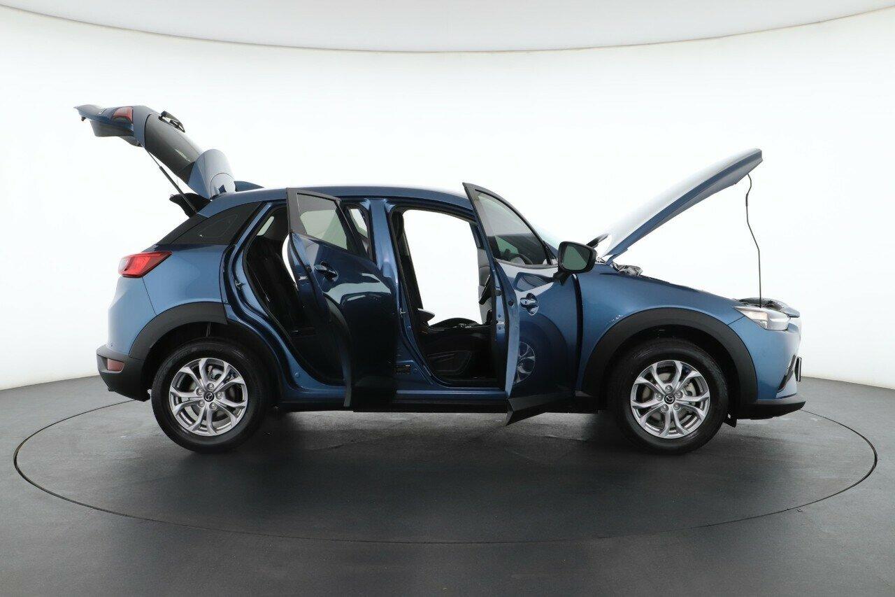 Mazda Cx-3 image 3