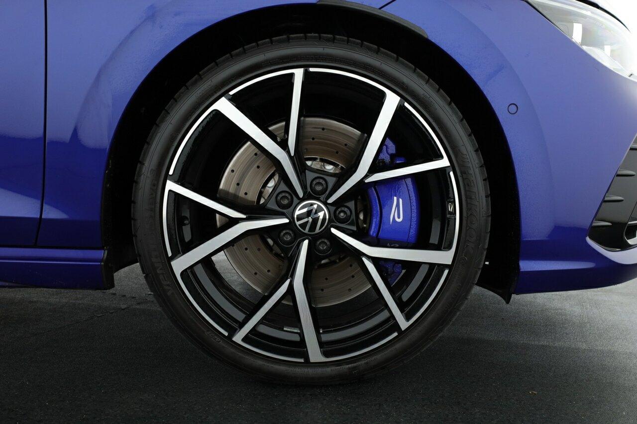 Volkswagen Golf image 4