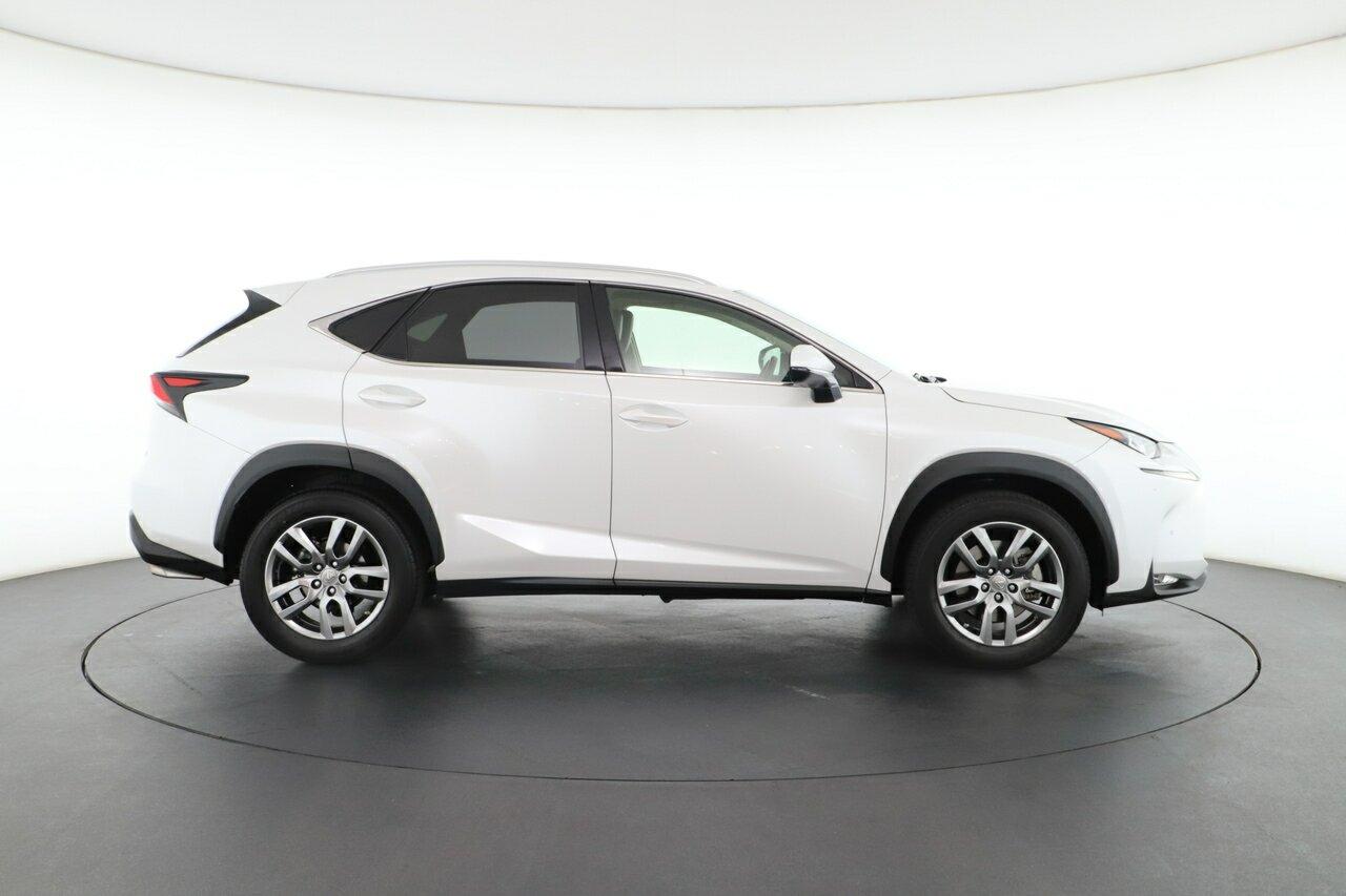 Lexus Nx image 3