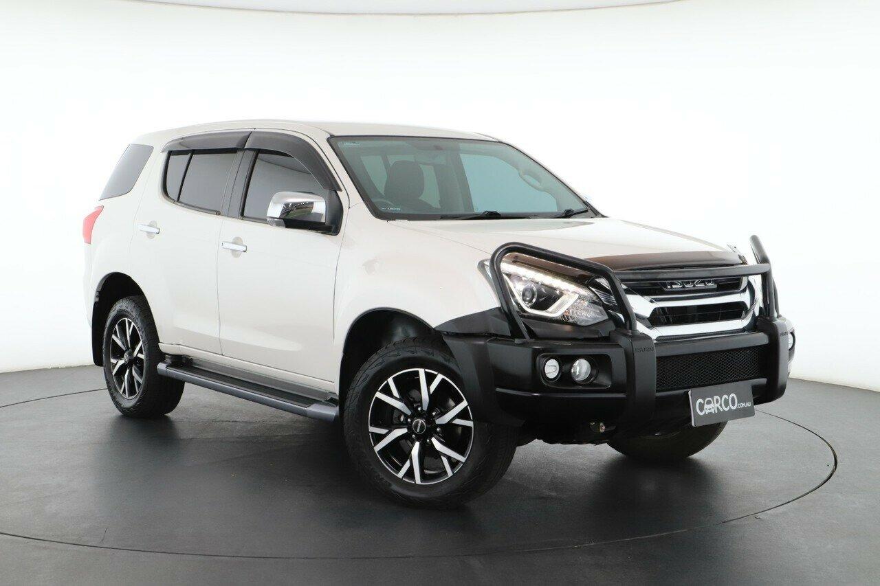 Isuzu Mu-x image 1