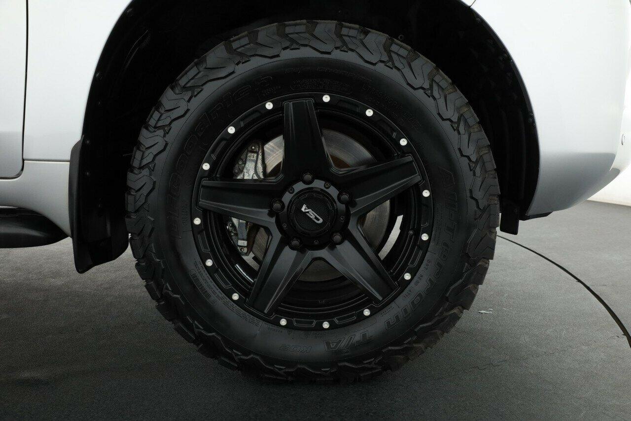 Toyota Landcruiser image 3