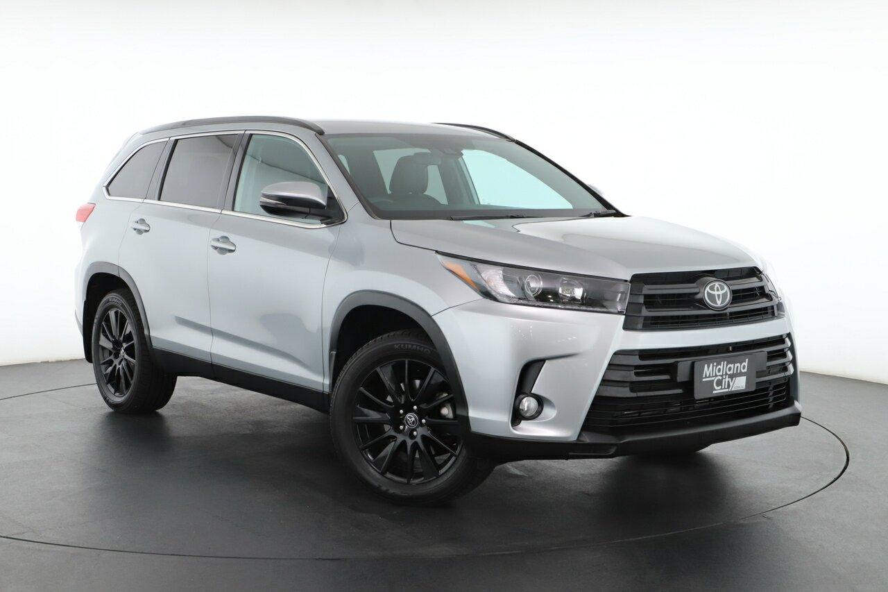 Toyota Kluger image 1