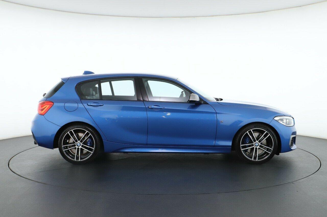 BMW 1 Series image 2