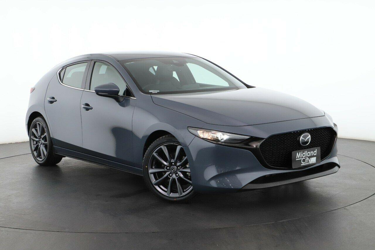 Mazda 3 image 1