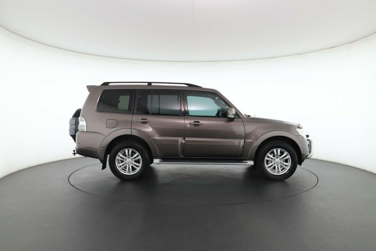 Mitsubishi Pajero image 3