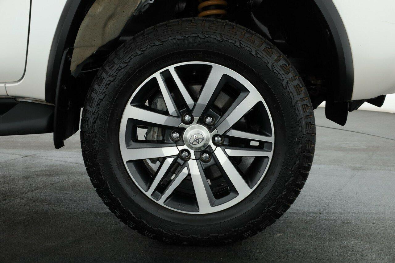 Toyota Fortuner image 3
