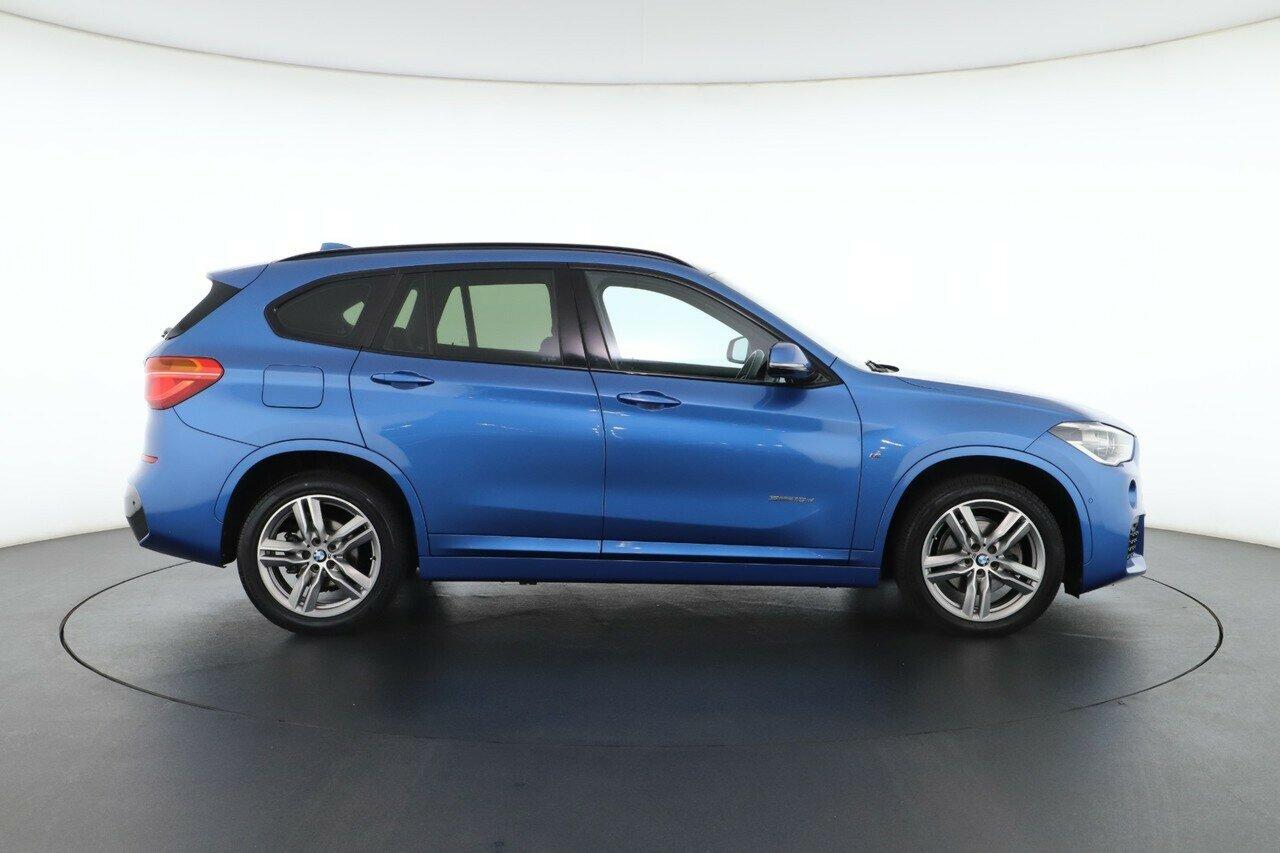 BMW X1 image 2