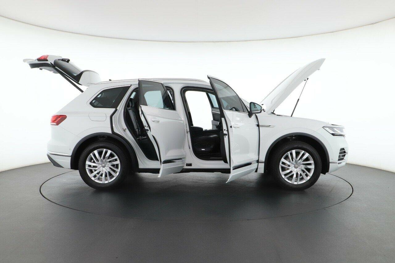 Volkswagen Touareg image 2