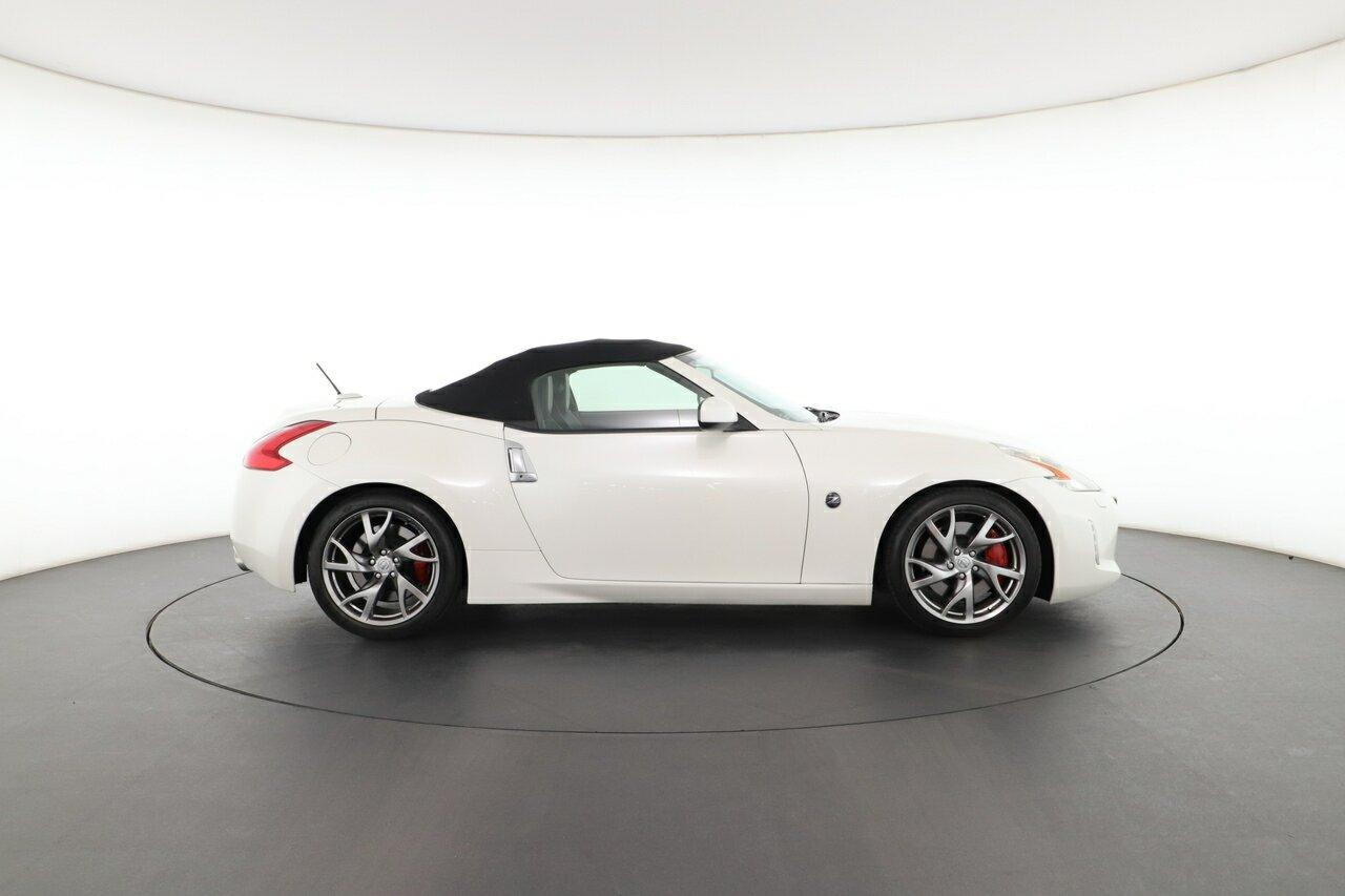 Nissan 370z image 3