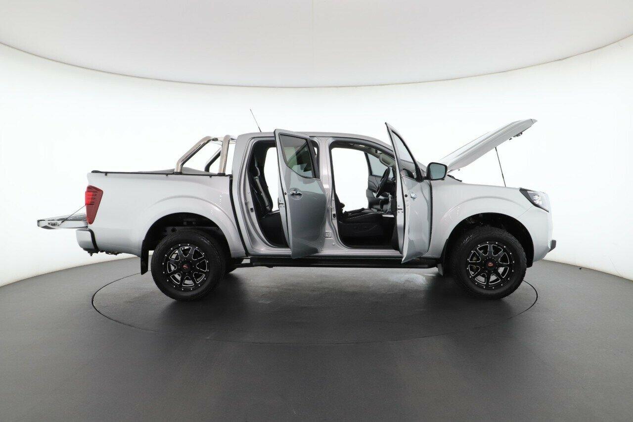 Nissan Navara image 2