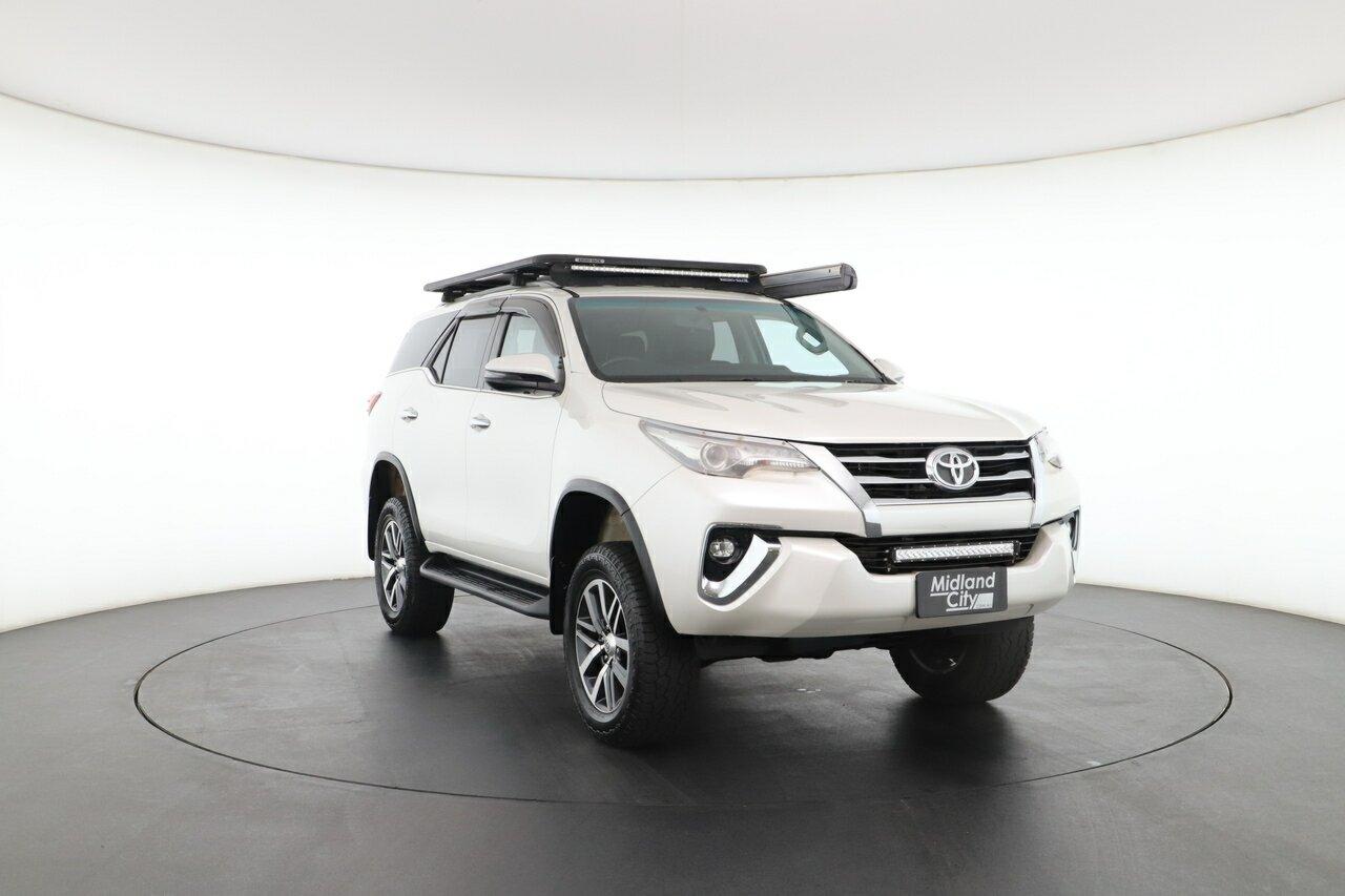 Toyota Fortuner image 4