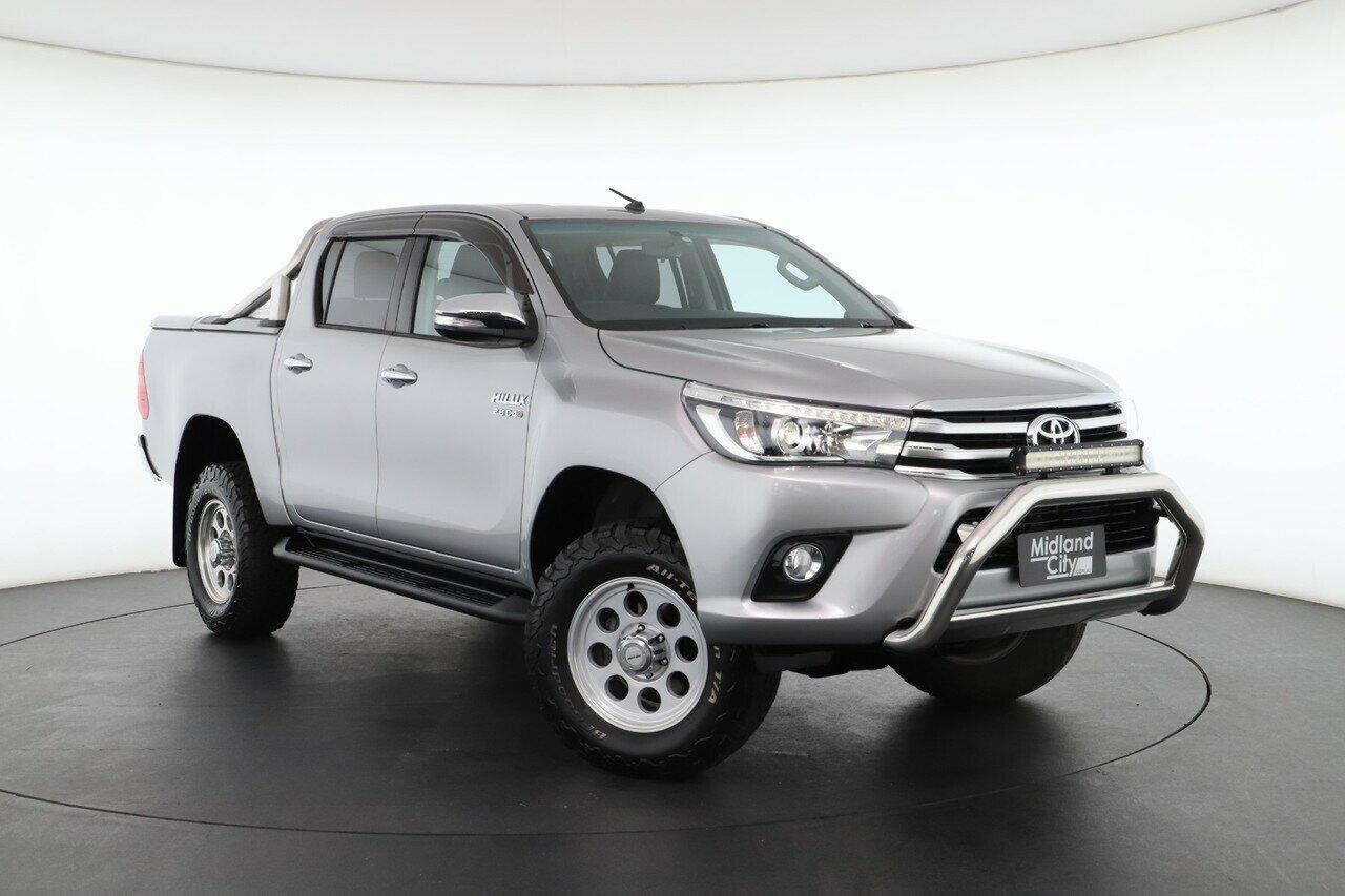 Toyota Hilux image 1
