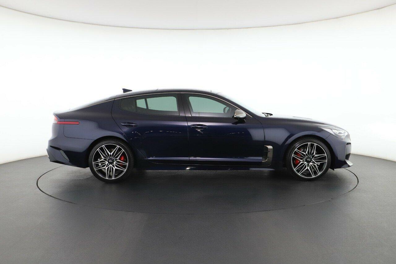 Kia Stinger image 3