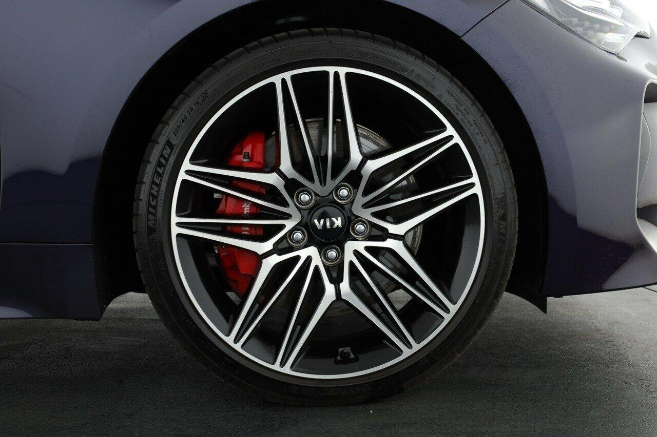 Kia Stinger image 4