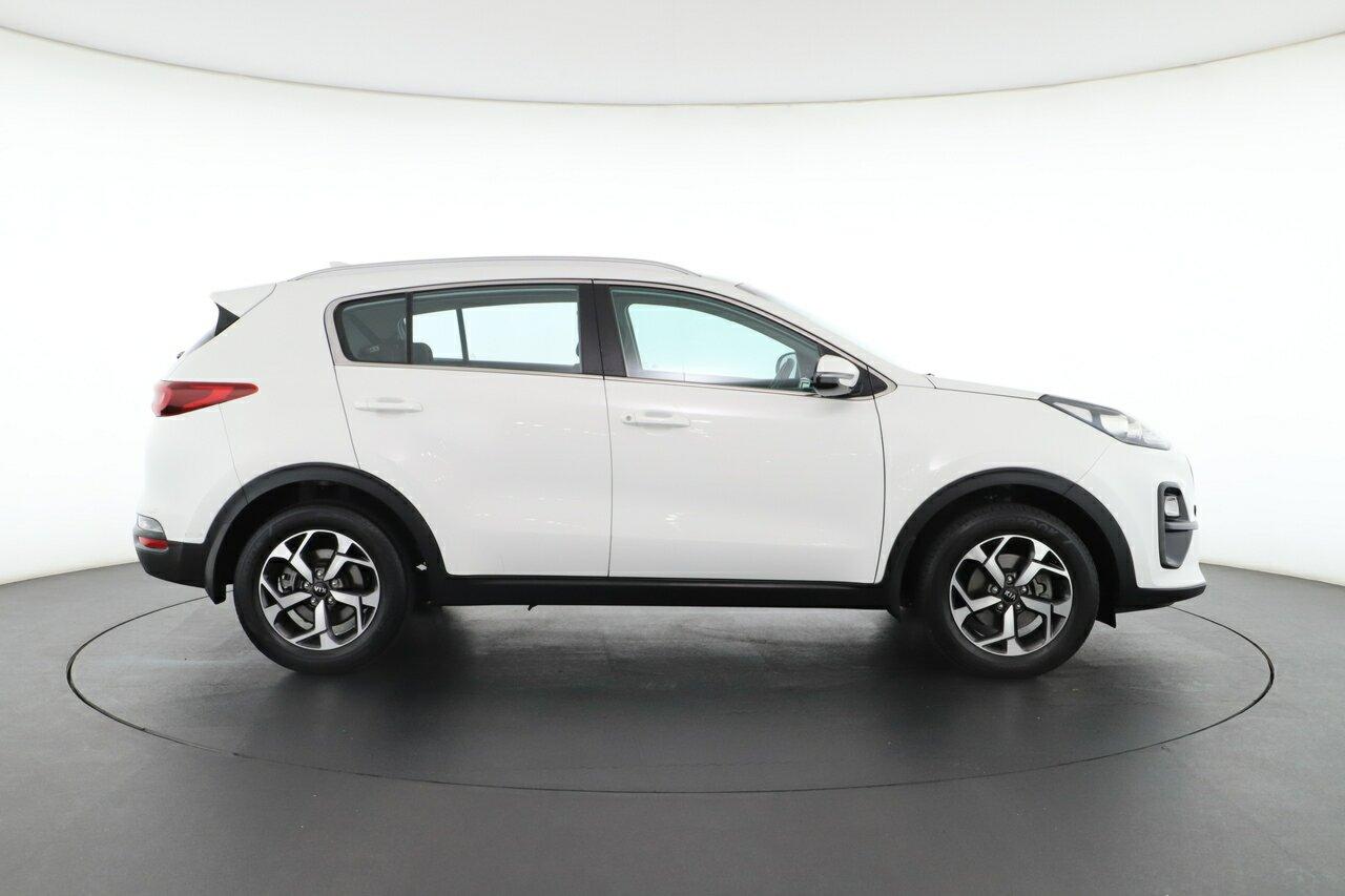 Kia Sportage image 2