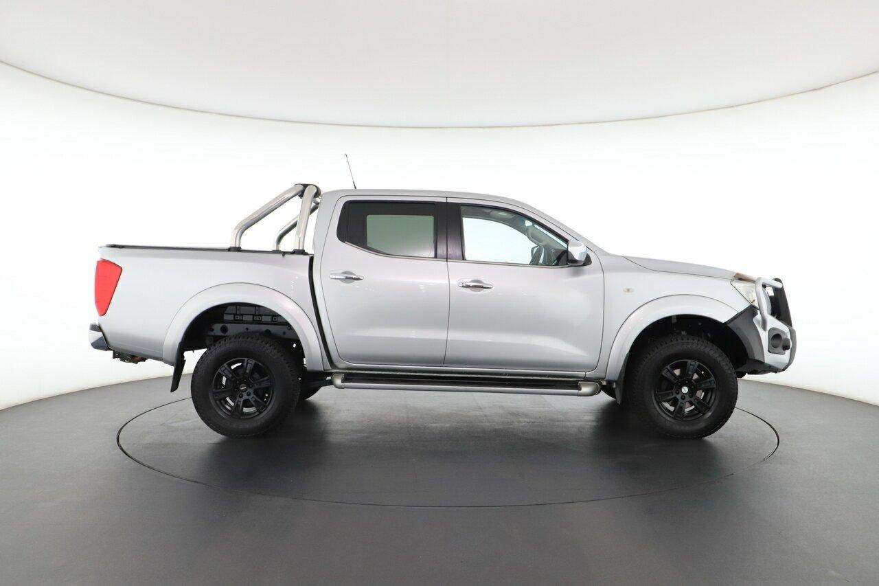 Nissan Navara image 2