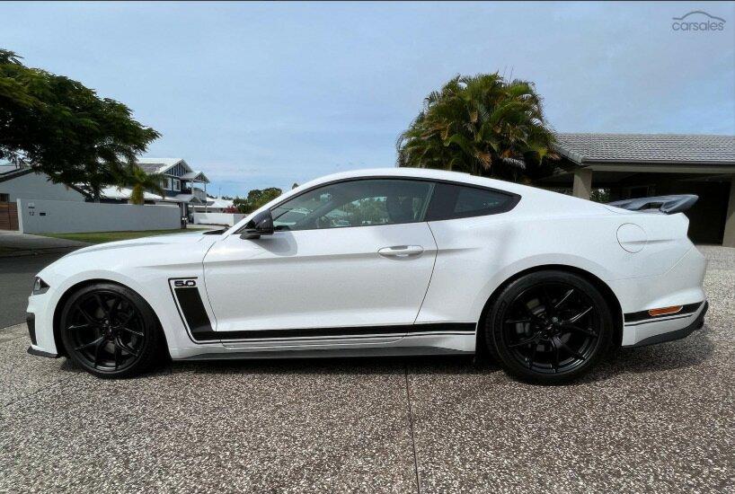 Ford Mustang image 1