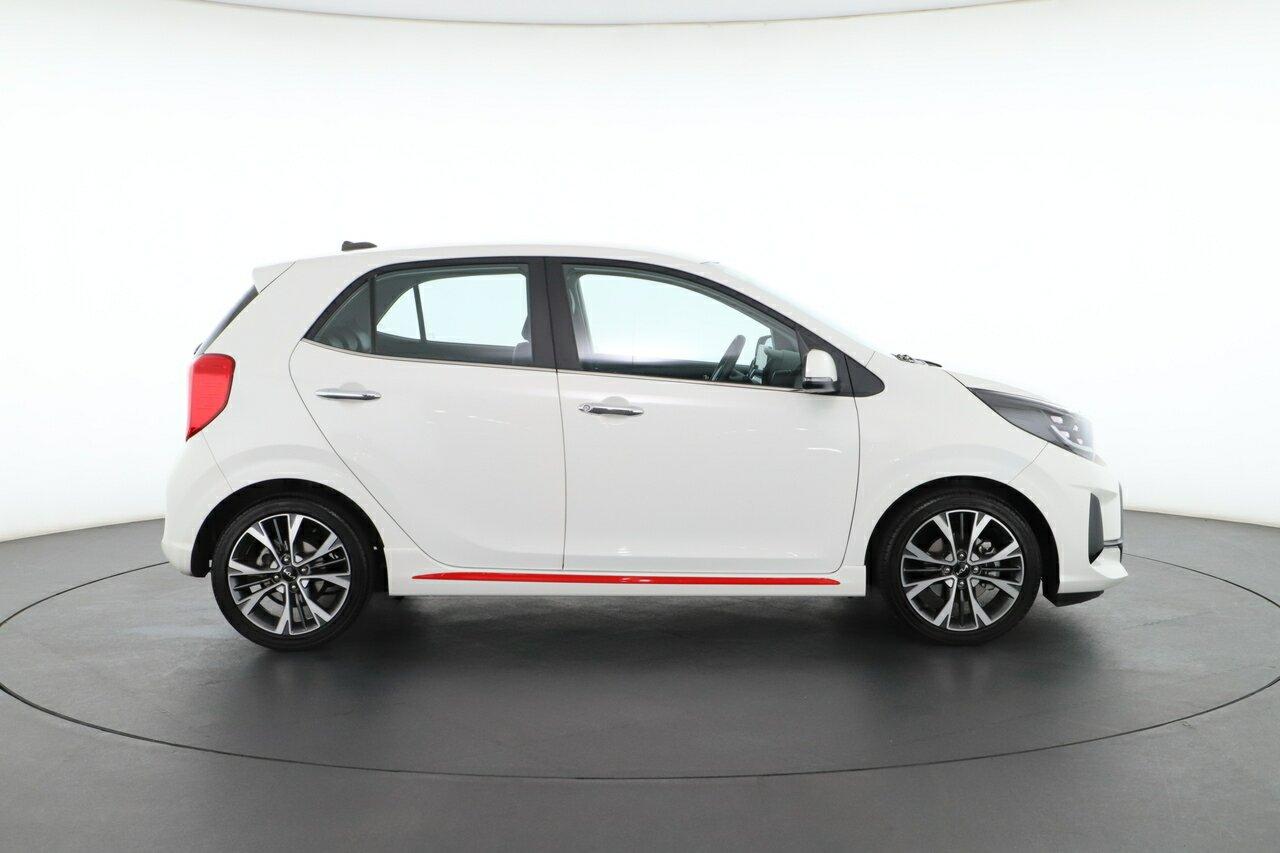 Kia Picanto image 2