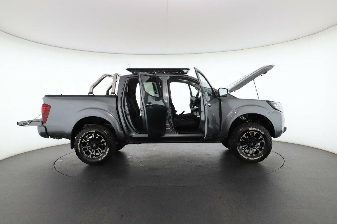 Nissan Navara image 3