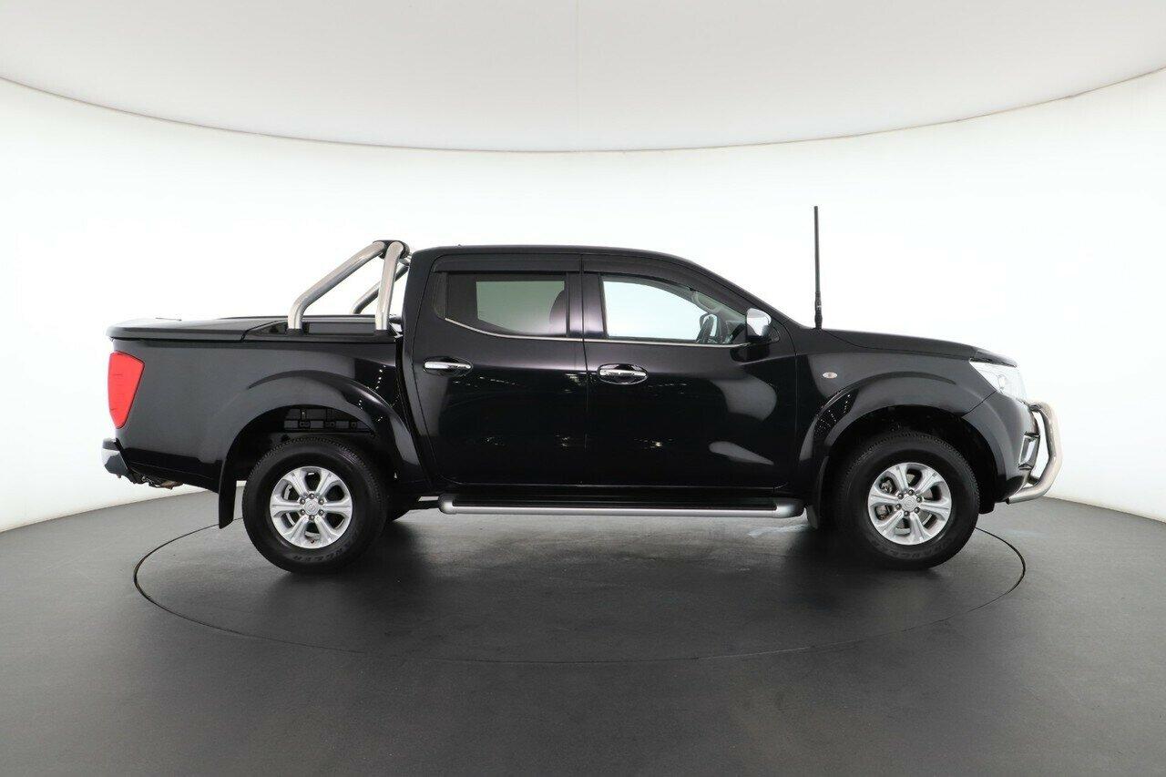 Nissan Navara image 2