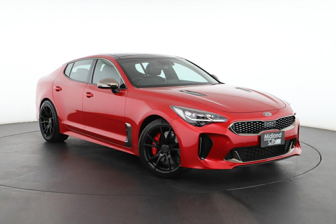 Kia Stinger image 1