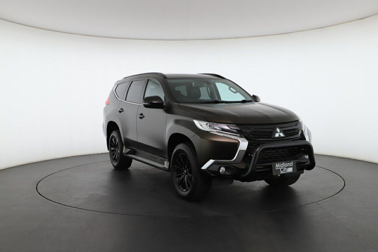 Mitsubishi Pajero Sport image 4