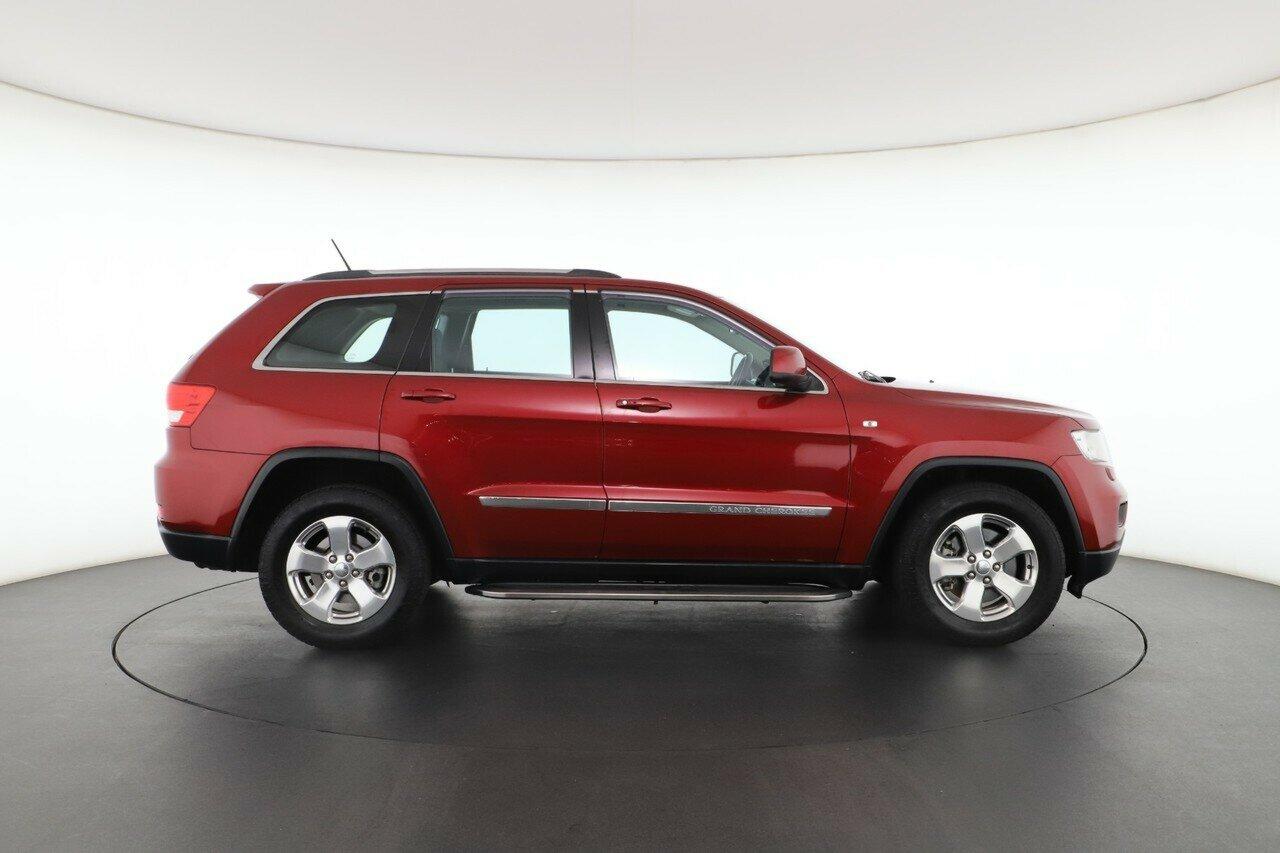 Jeep Grand Cherokee image 3