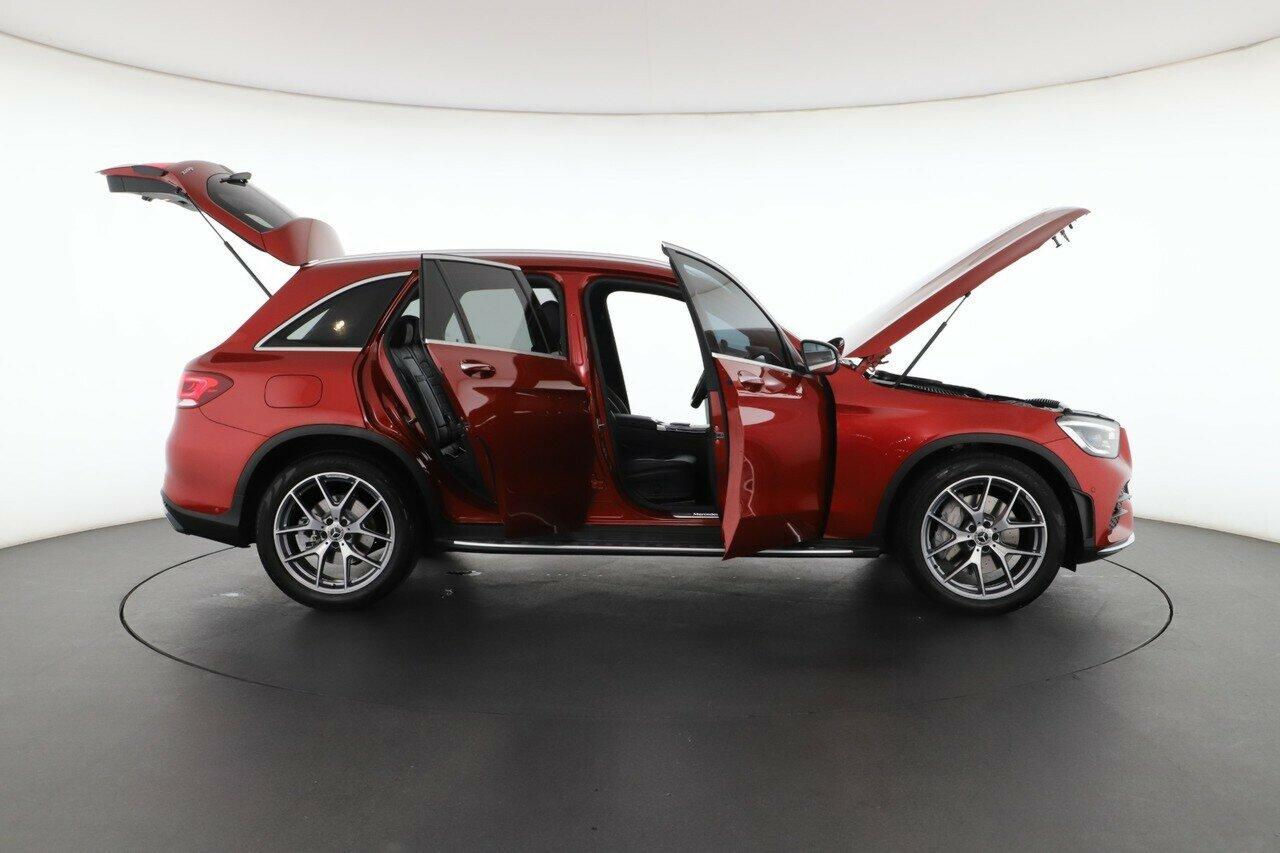 Mercedes Benz Glc-class image 2