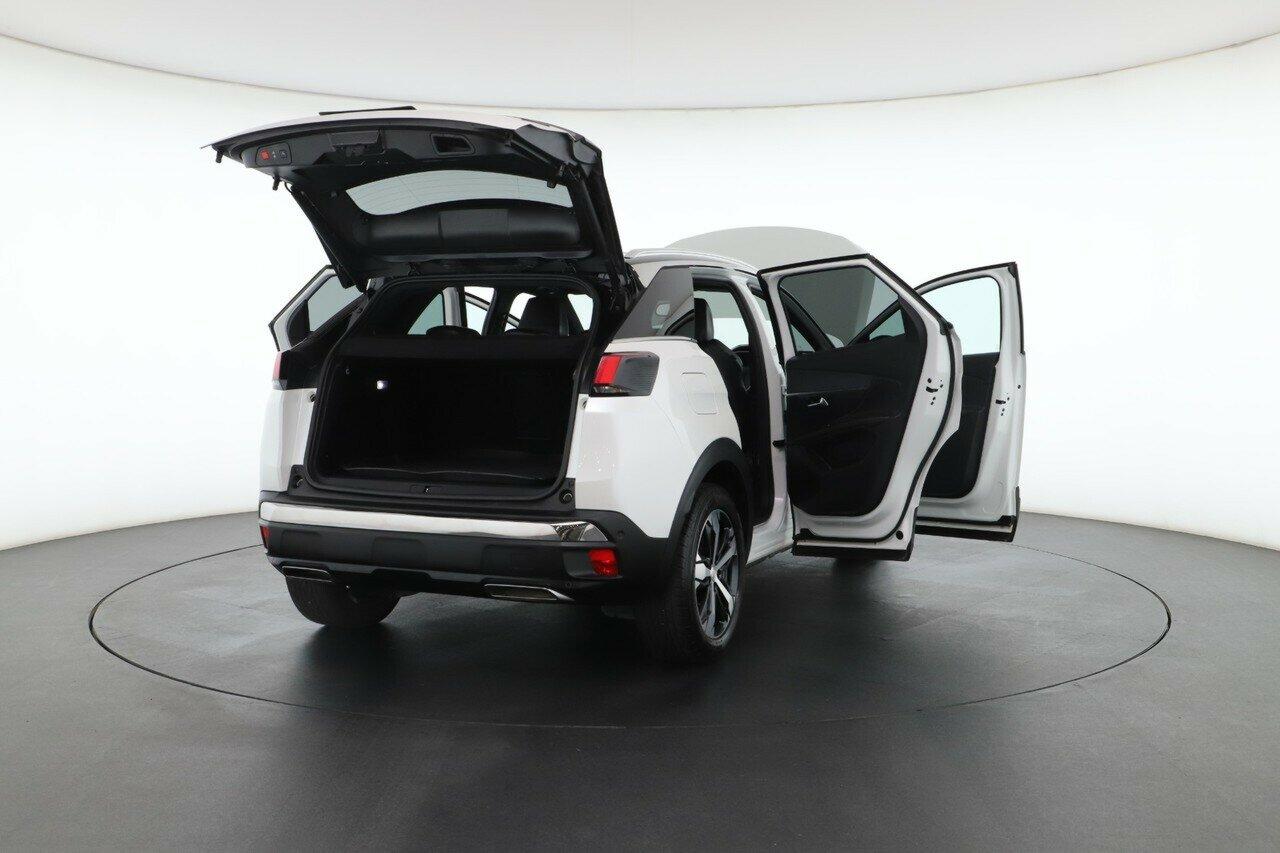 Peugeot 3008 image 1