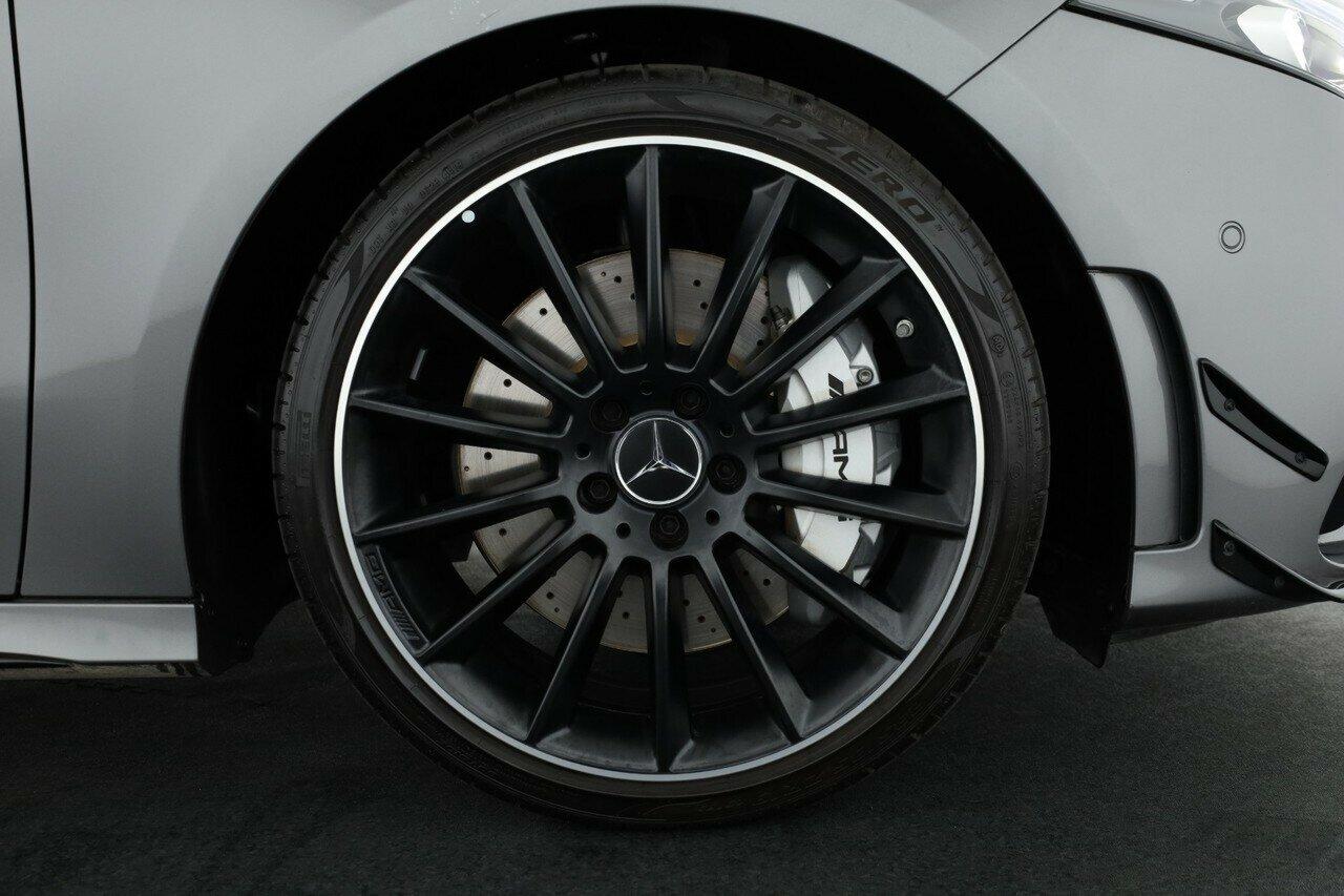 Mercedes Benz A-class image 4
