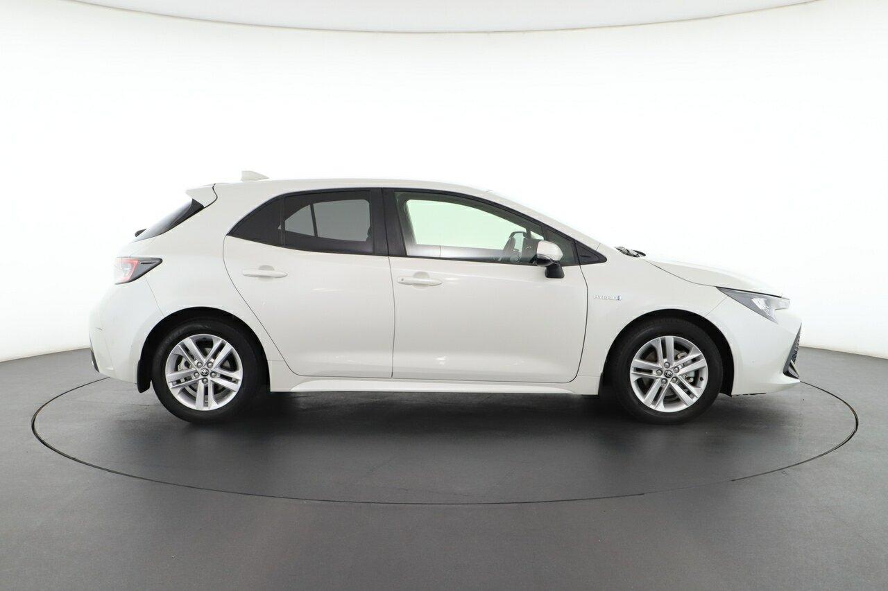Toyota Corolla image 3