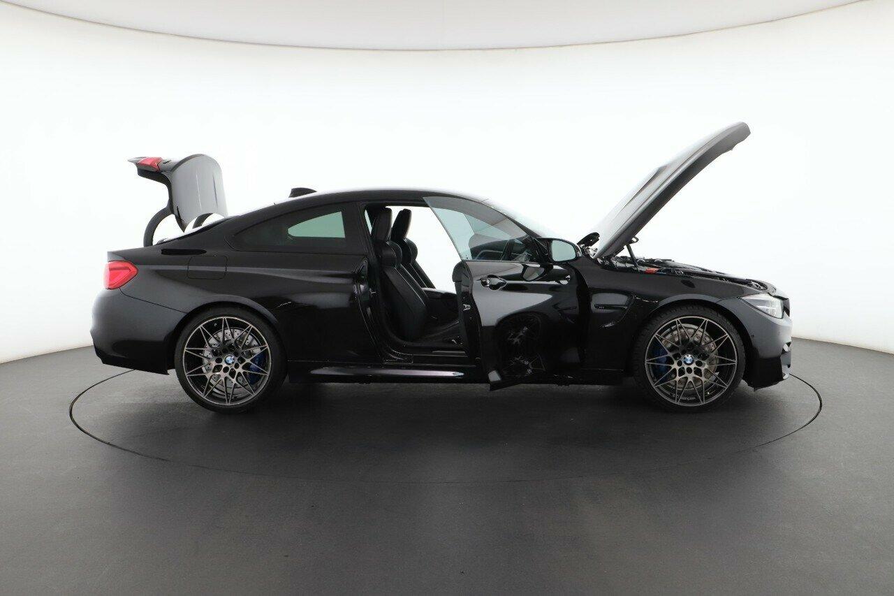 BMW M4 image 2