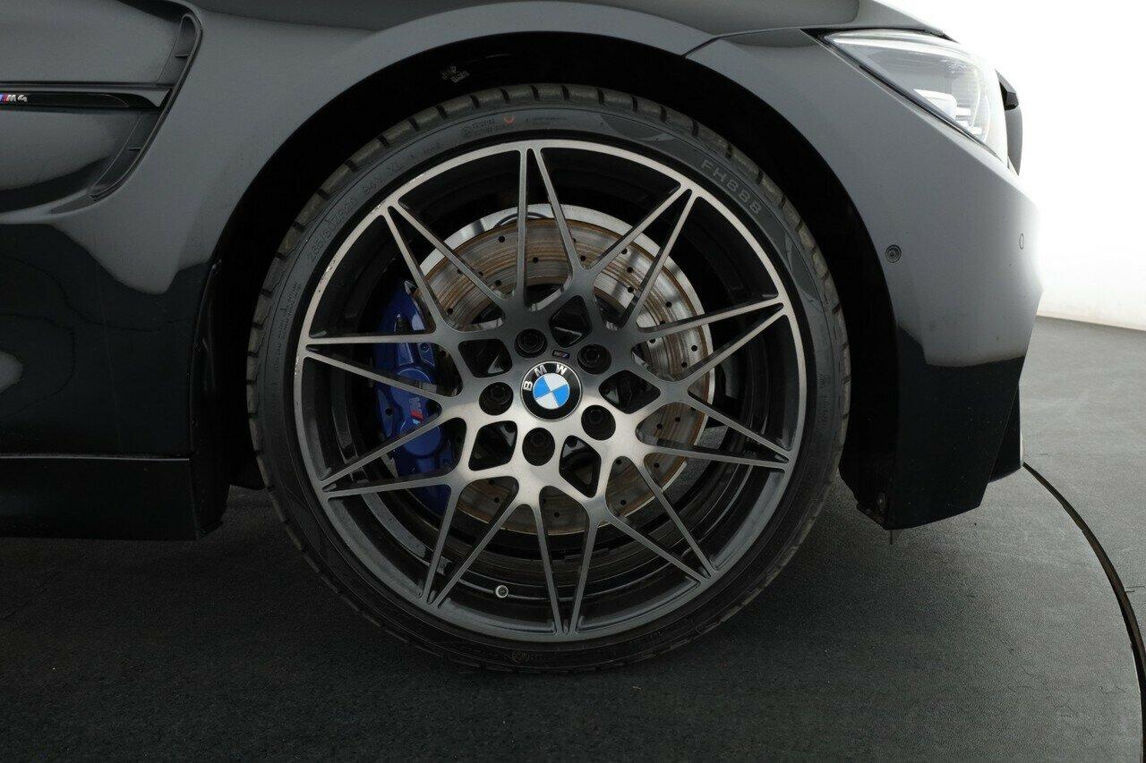 BMW M4 image 4