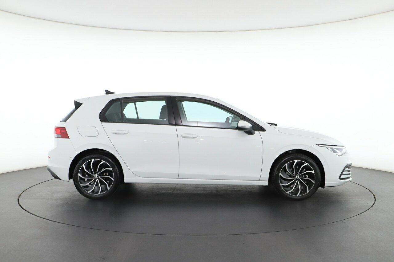 Volkswagen Golf image 2